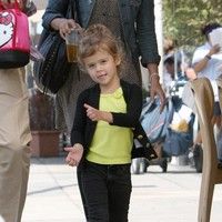 Jessica Alba, Cash Warren and daughter head out for a family meal photos | Picture 79813